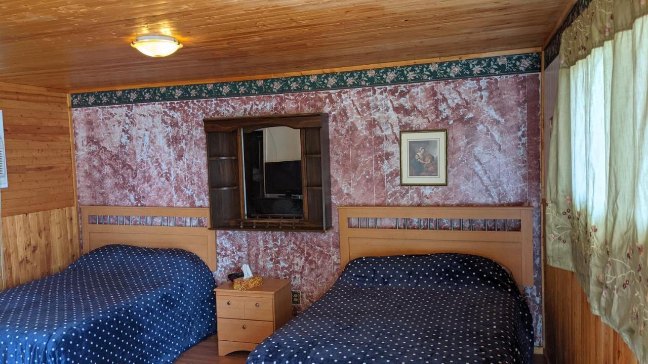 Balgonie Motel Motor Inn Pilot Butte 外观 照片